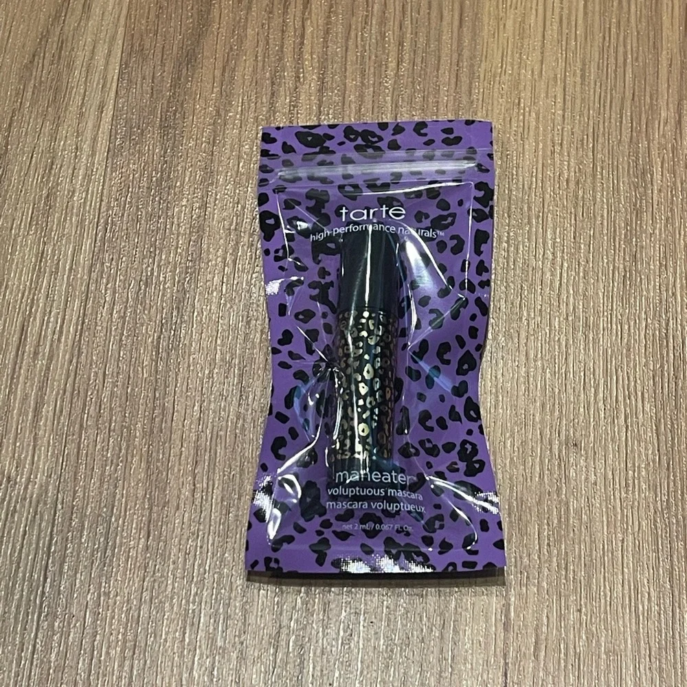 5 for $25 item 🌺 Mini Tarte Maneater Voluptuous Mascara